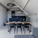The Hide Aparthotel