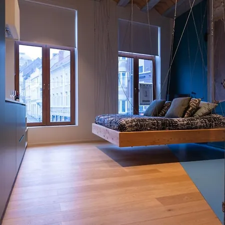The Hide Aparthotel