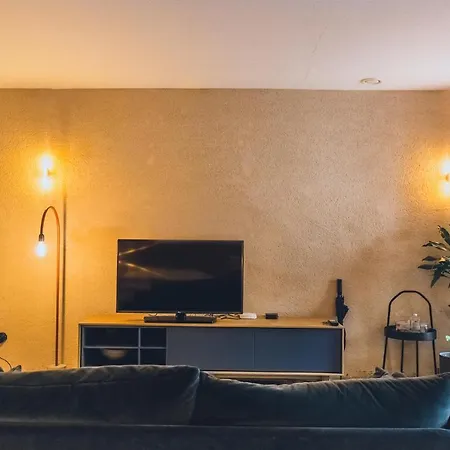 The Hide Aparthotel 3*