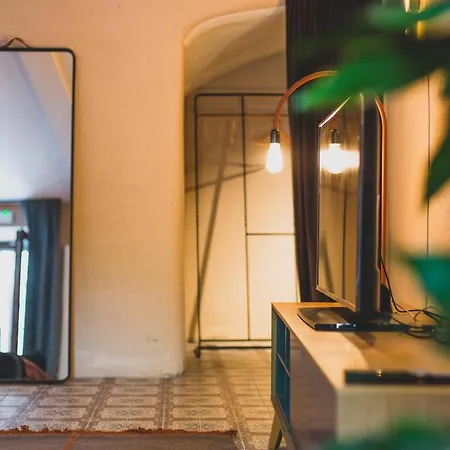 The Hide Aparthotel 4*