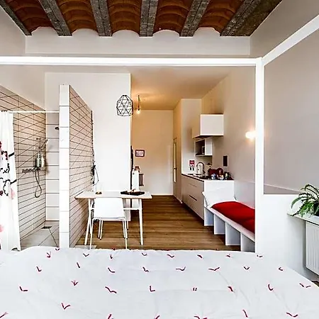 The Hide Aparthotel