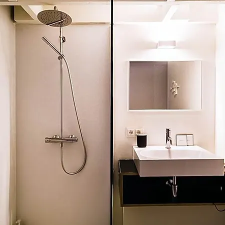 The Hide 4* Gent