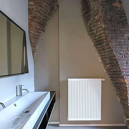 The Hide Aparthotel