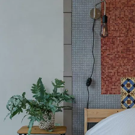 The Hide Aparthotel