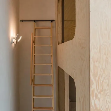 The Hide 3*