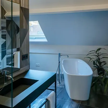 The Hide Aparthotel