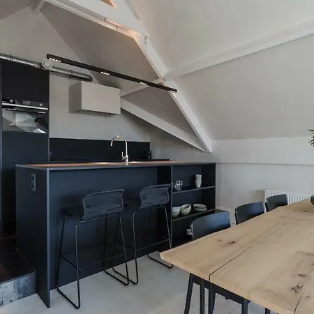 Apart-hotel The Hide 4*