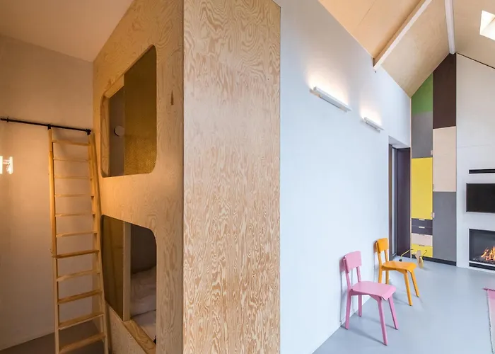 Apart-hotel The Hide 4*