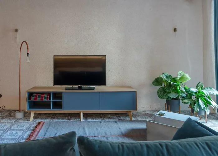 Aparthotel The Hide 4*