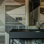The Hide 4*