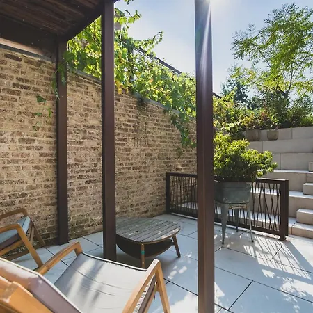 The Hide Apart-hotel